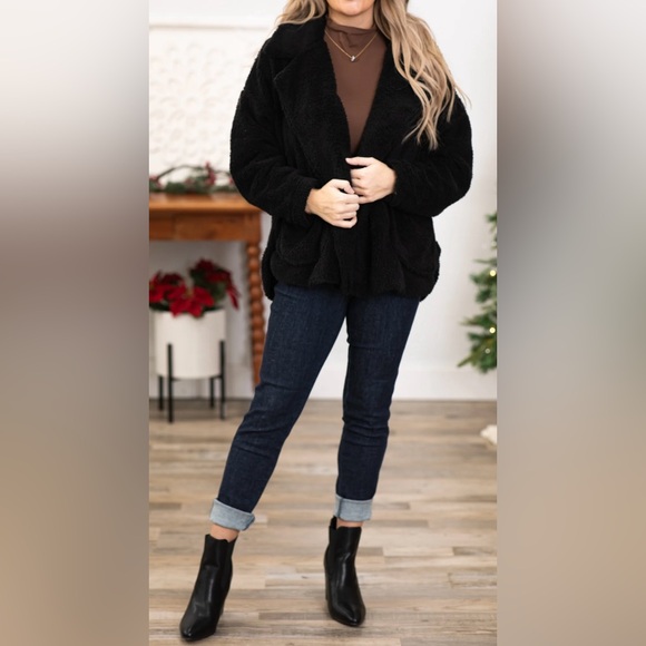 New! Black Cozy Jacket With Pockets - Picture 3 of 6